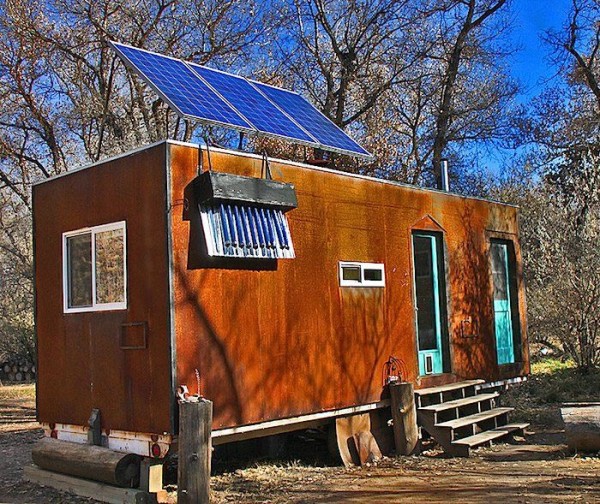bens-shopdog-steely-cottage-off-grid-solar-tiny-house-0001