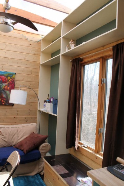 Nate and Jens Home on Wheels: Living Simply and Free in a Tiny House Photo nathans tiny house on wheels 15 400x600 Nate and Jens Home on Wheels: Living Simply and Free in a Tiny House