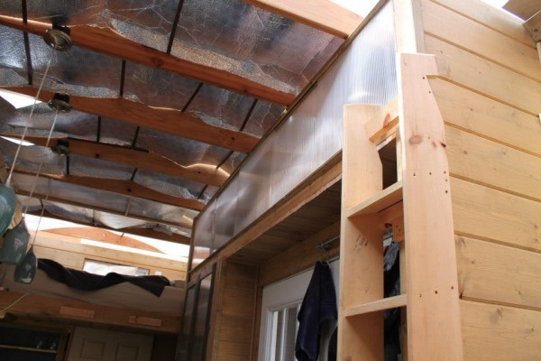 Nate and Jens Home on Wheels: Living Simply and Free in a Tiny House Photo nathans tiny house on wheels 20 600x400 Nate and Jens Home on Wheels: Living Simply and Free in a Tiny House