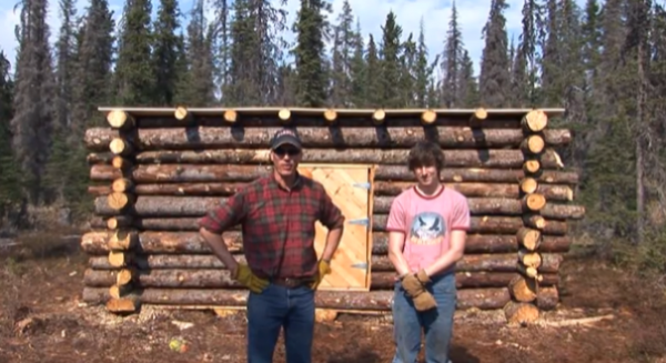 Tiny Pioneer Log Cabin in Alaska Built in 15 Days?