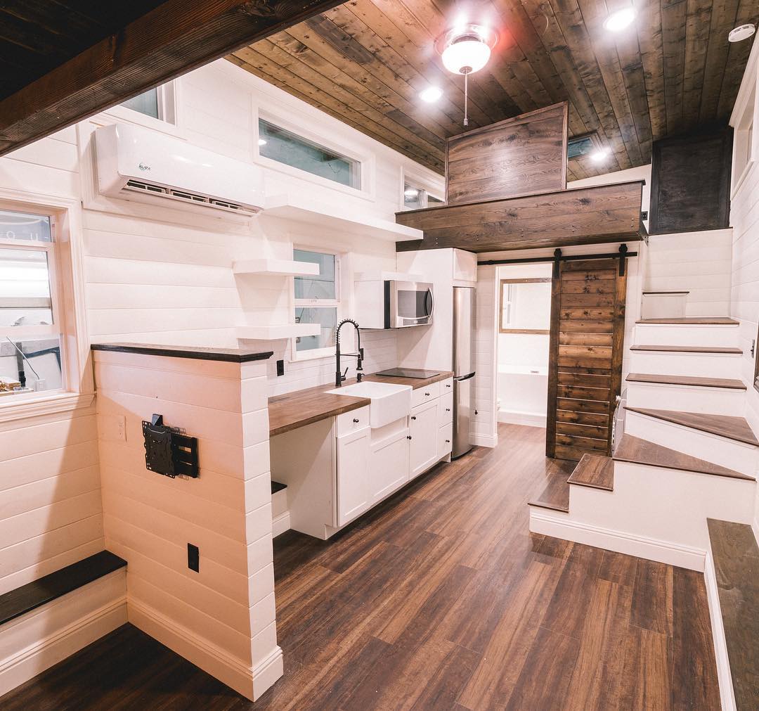 10-Foot Wide Tiny Home with an Amazing Bathroom