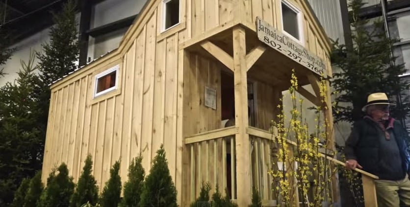 128-sq-ft-vermont-tiny-house-jamaica-cottage-shop-by-deek-relaxshacks-001