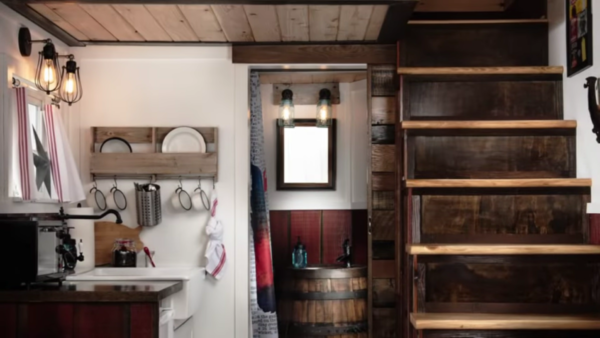 150-sq-ft-barn-tiny-house-getaway-in-portland