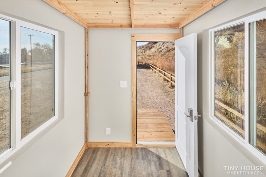 16 Ft. Tiny Home w Elevator Bed 6