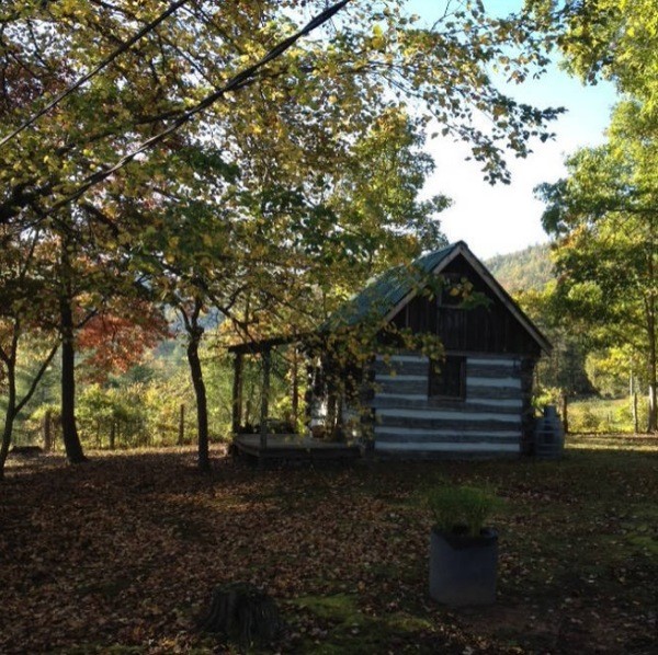 1860's Rustic Amish Built Cabin-003