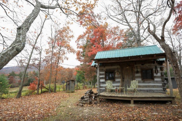 1860's Rustic Amish Built Cabin-020