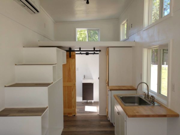 20-Foot Modern Tiny House For $36k