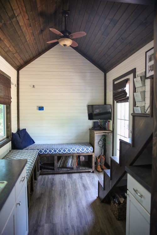 20-Foot Tiny House with Lots of Amenities