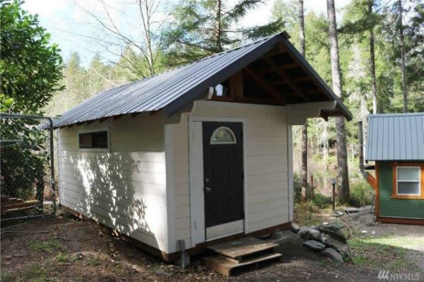 200-sqft-tiny-cabin-on-.41-acres-for-sale-tahuya-001