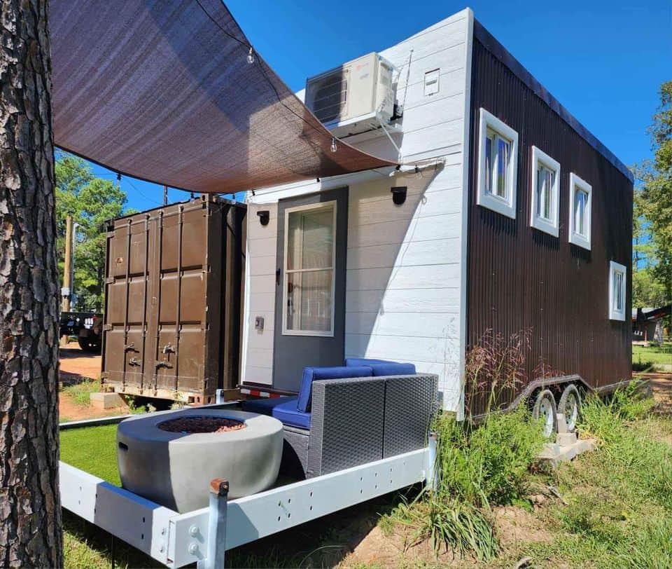 Compact Tiny Home with Modern Design and Outdoor Living Space