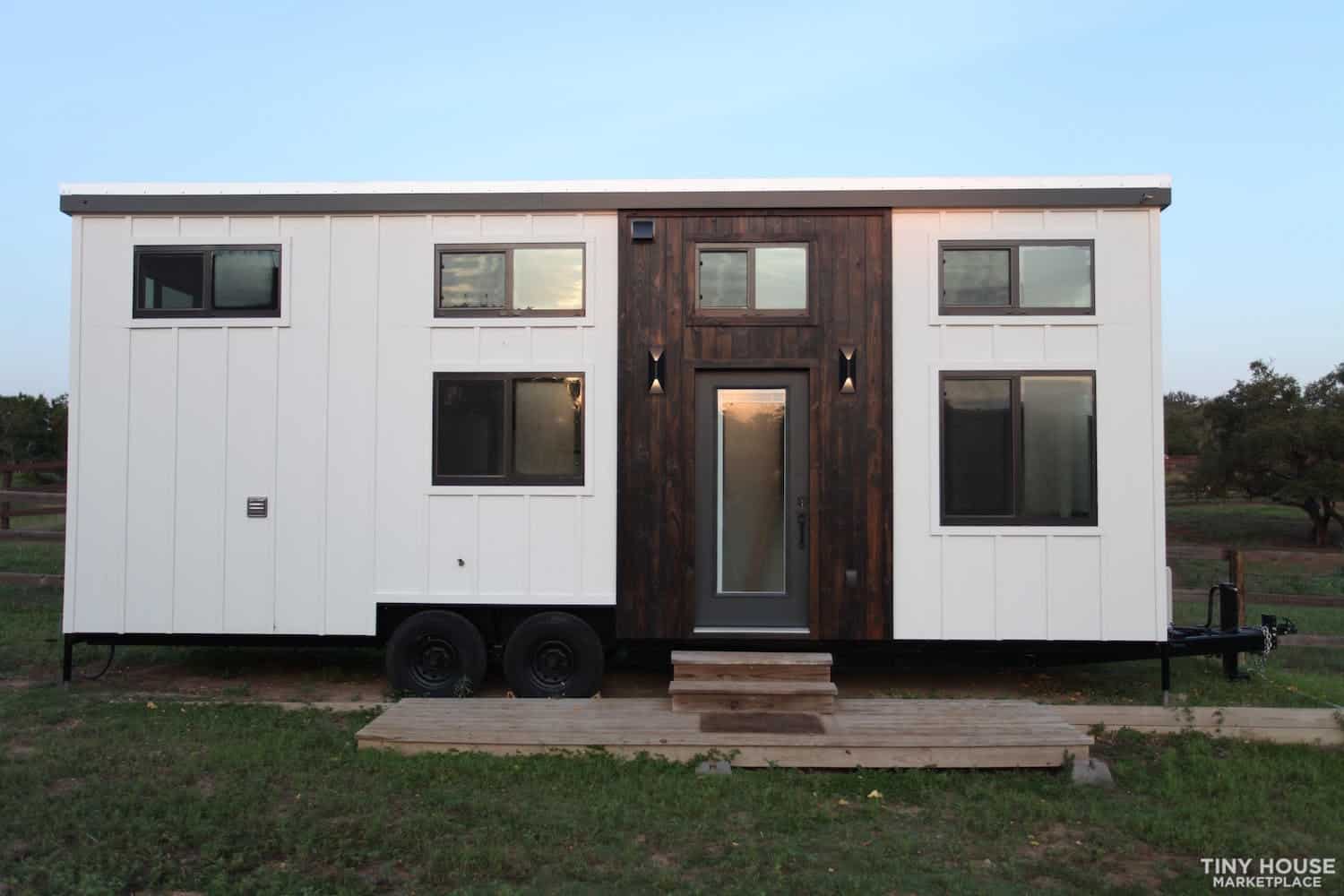 Modern 28′ Tiny Home with Double Loft