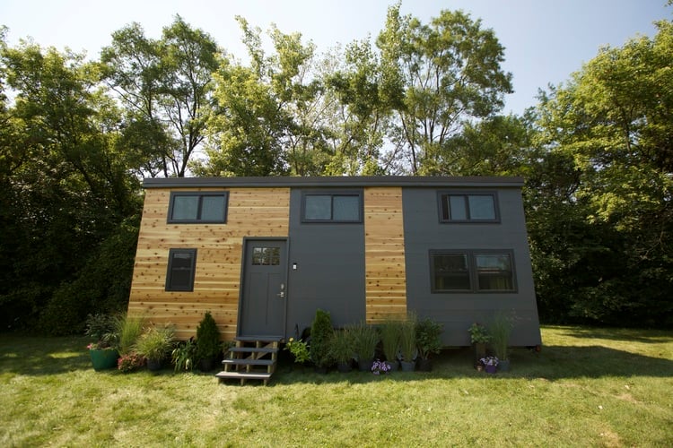 238-sq-ft-Modern-Tiny-House-007