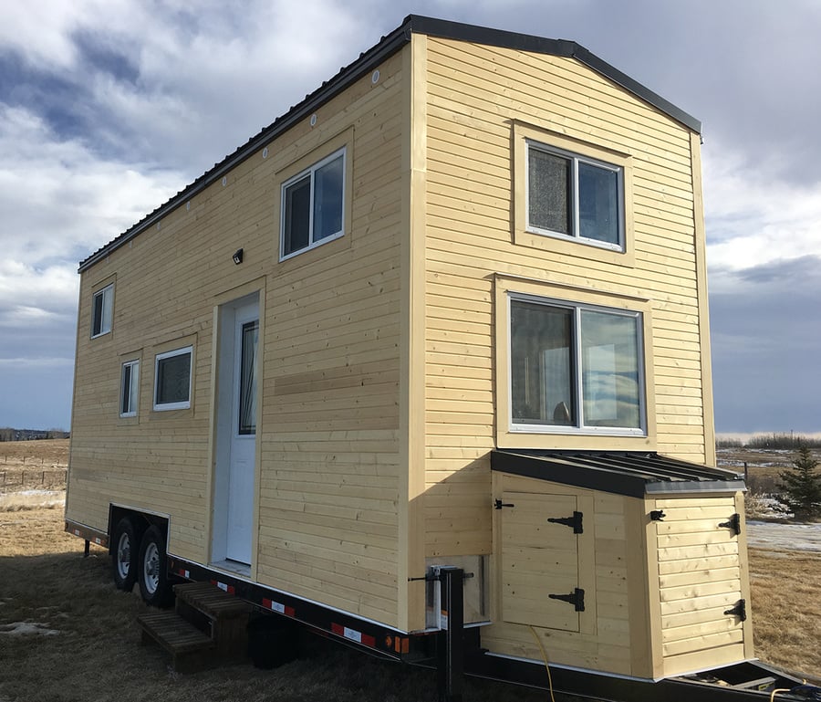 24 Blackbird Tiny House on Wheels 13