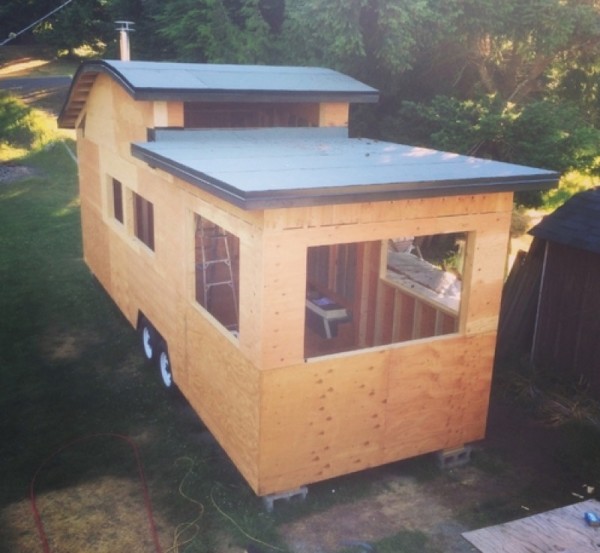 260 Sq Ft Curved Roof Tiny Home by Structural Spaces 0013