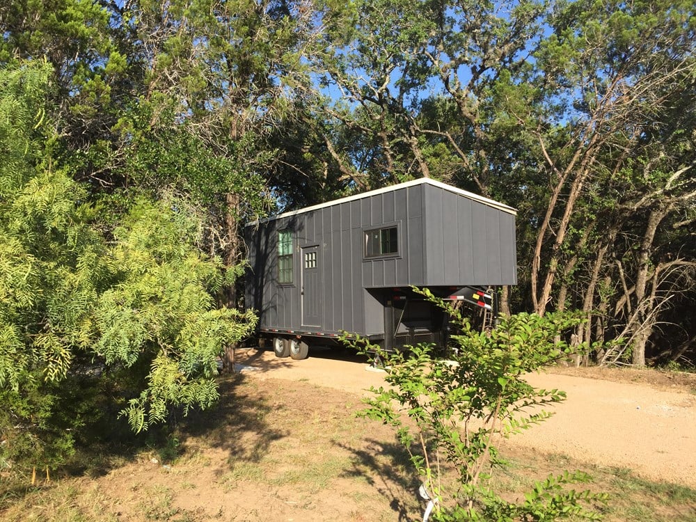 26ft Gooseneck Tiny House For Sale_003