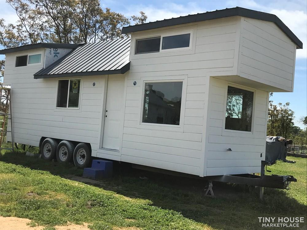 28-double-loft-farmhouse-thow-ondyhr2sqt-01-1000×750