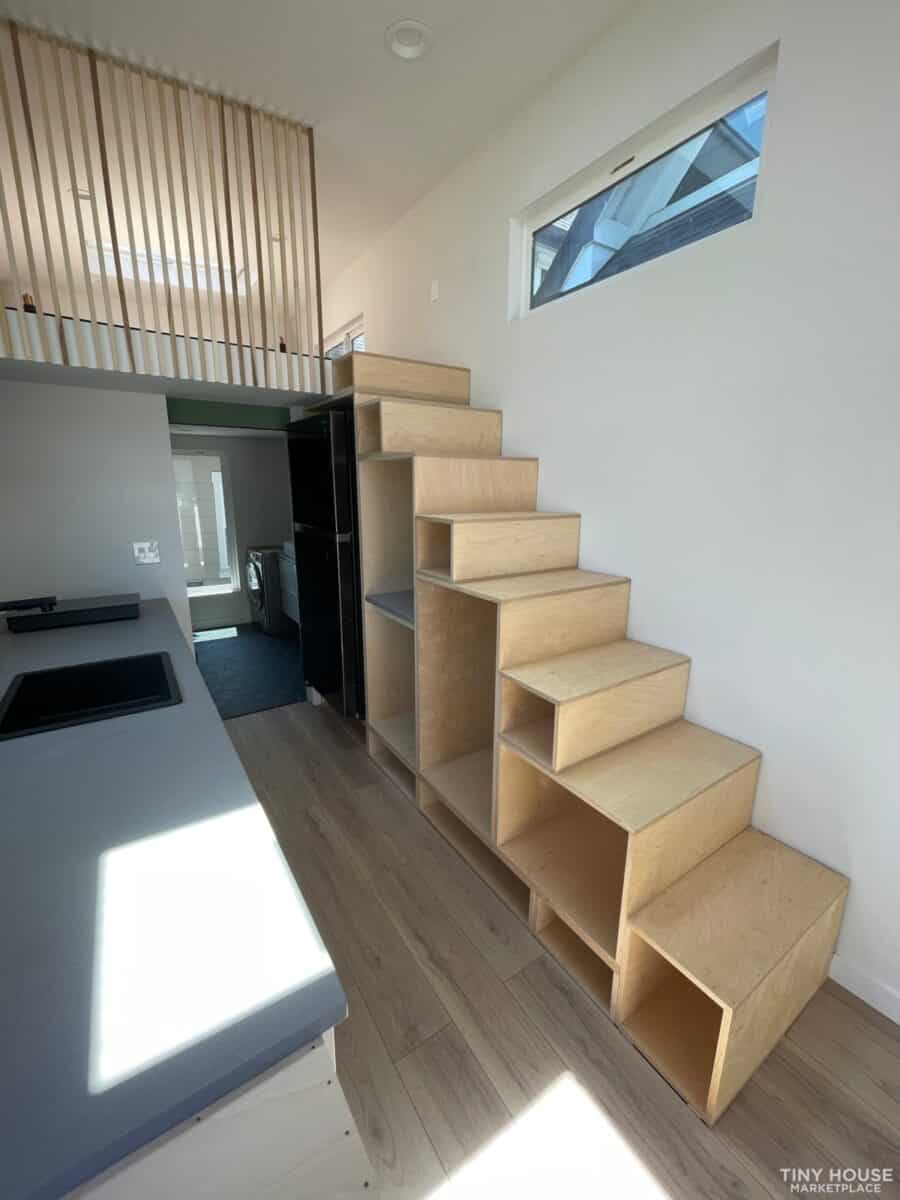 28 ft. Modern Brand New Tiny House 8