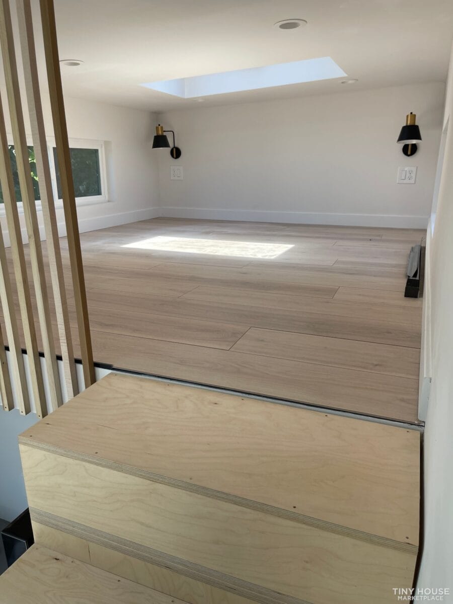 28 ft. Modern Brand New Tiny House 9