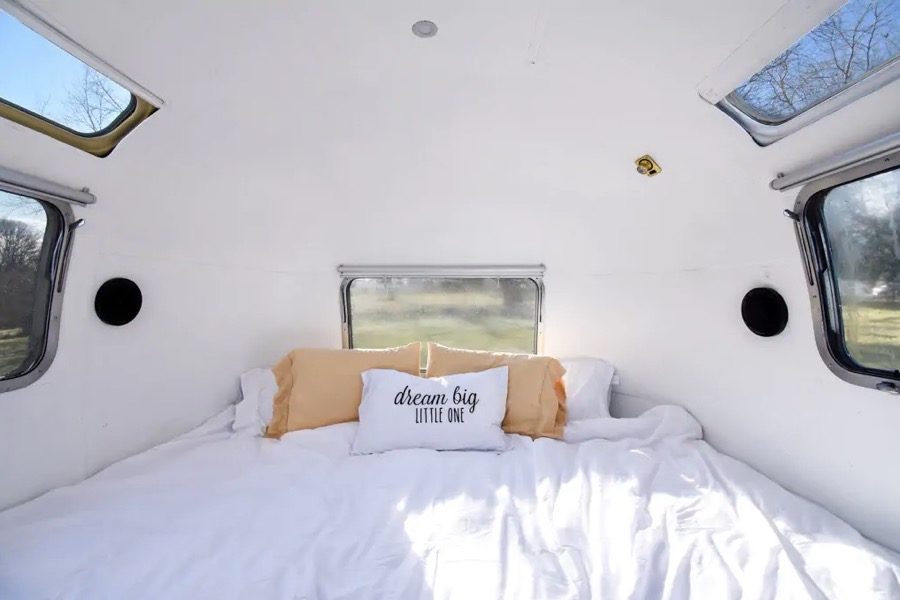 29-foot Airstream Ambassador vintage tiny house vacation on a farm in Winston-Salem 0012