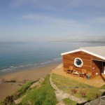 320-sq-ft-tiny-beach-cottage-vacation-in-cornwall-020