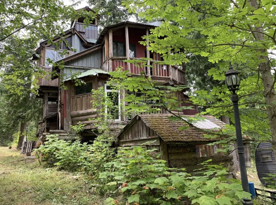 4-Story Tree House on 10 Acres in Idaho For Sale via Zillow 001