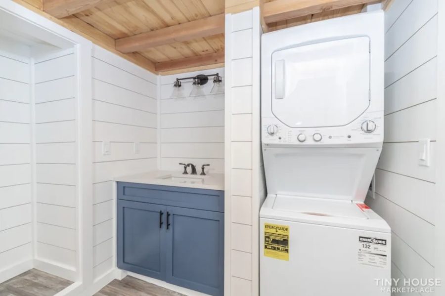 400-sq.-ft. Luxury Tiny House For Sale by Clay Stevens via Tiny House Marketplace 007