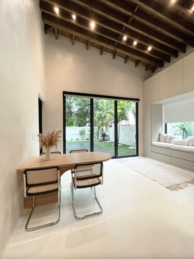 400sf Atelier Lumi Miami Loft Tiny House via Carlos Airbnb 004
