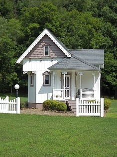 452 Sq Ft Tiny  Victorian  Cottage 