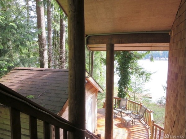 485 Sq. Ft. Cabin For Sale on .33 Acre Lake Front Property 0010