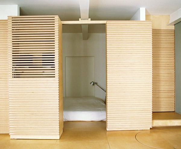 688-sf-transforming-apartment-in-paris-for-sale-rent-sleeps-four-bastille-st-nicolas-loft-002