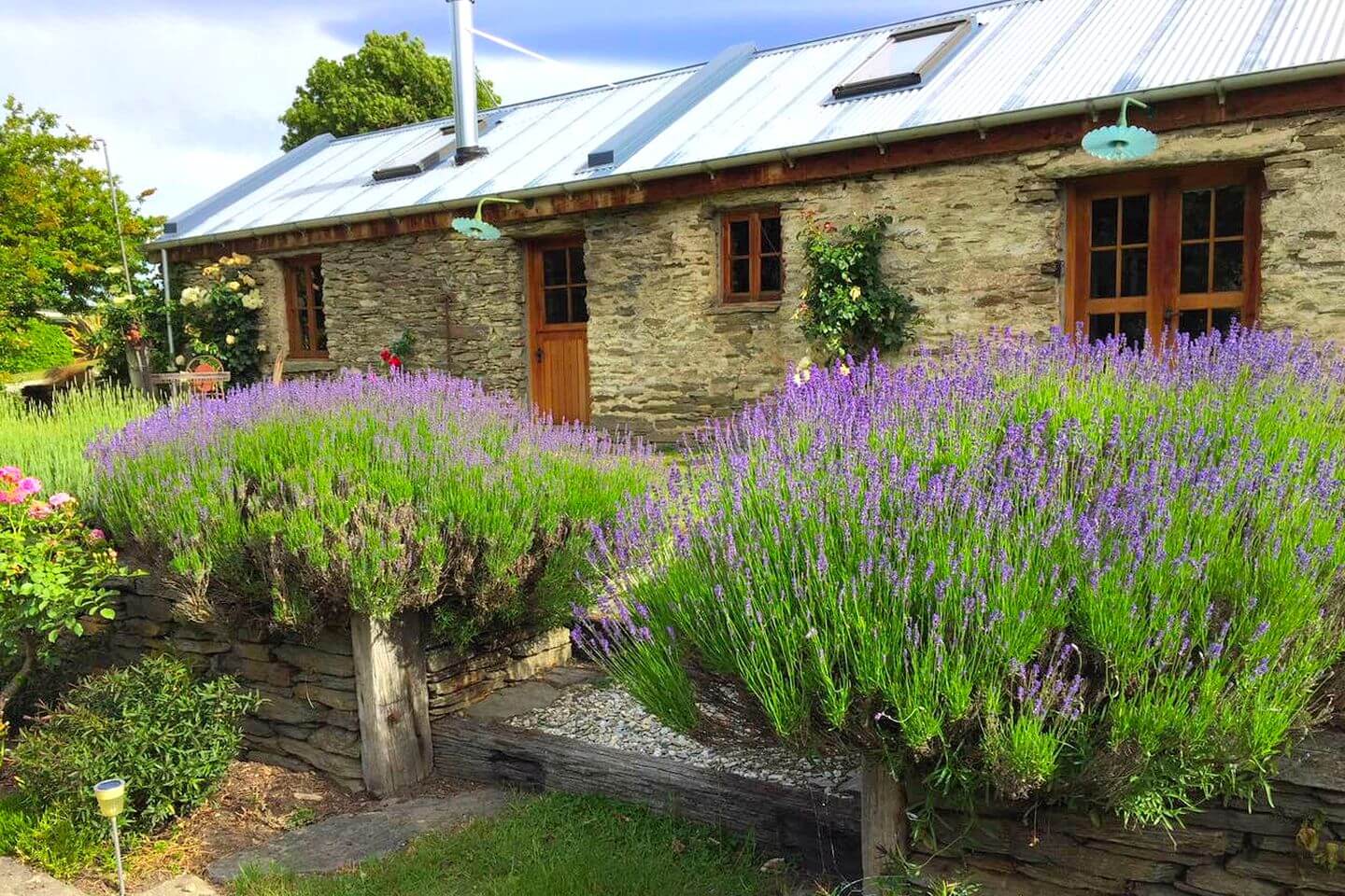 Romantic Stone Cottage with Modern Finishes in New Zealand