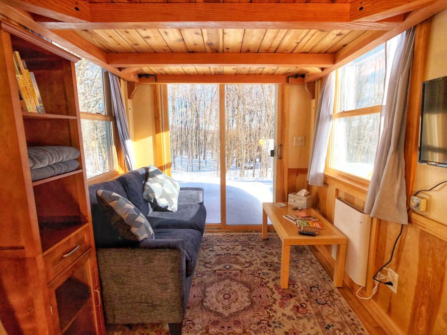 Vermont Tiny House Vacation with Green Mountain Views 14
