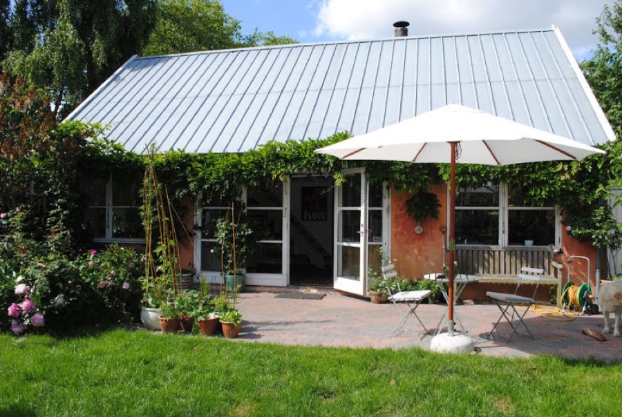 861-Sq-Ft-Mediterranean-Garden-Cottage-001