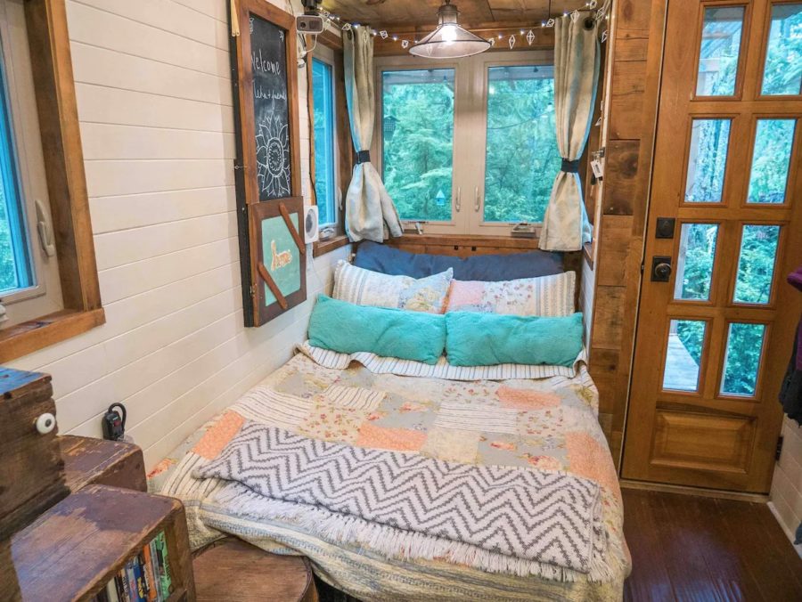 Airbnb Tiny House in the Woods via Jenna-Airbnb 004