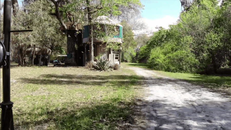 Airbnb Village w Treehouse Yurt, Alpacas & More 8