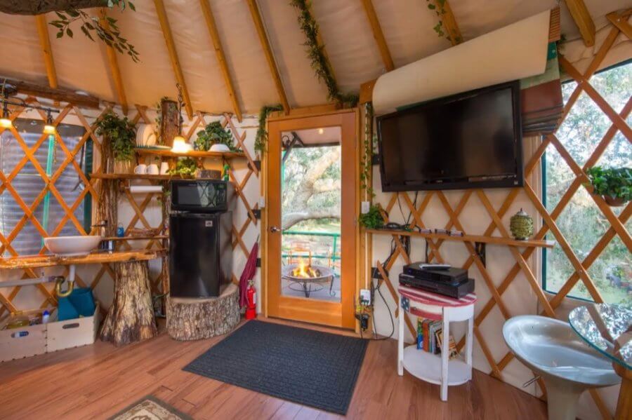 Amazing Treehouse Yurt Vacation Experience in Florida via Dan And Deborah Airbnb 009