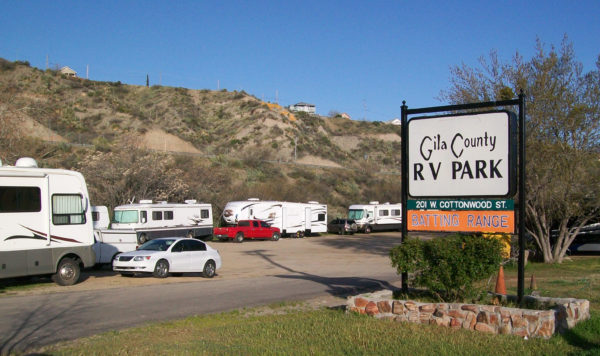 arizona-rv-park-looking-for-manager-in-tiny-house-4