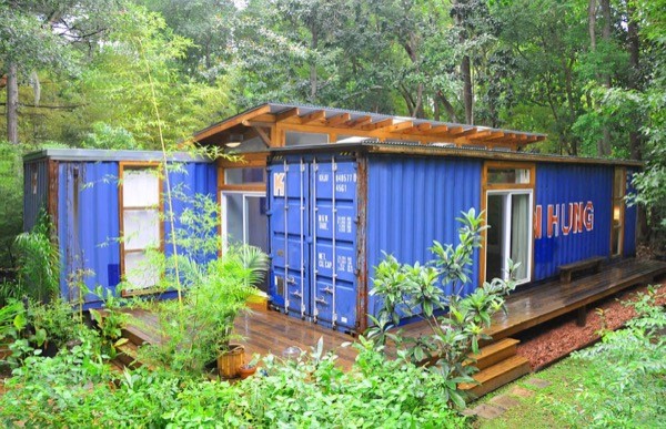 Artist-Shipping-Container-Home-Studio-003