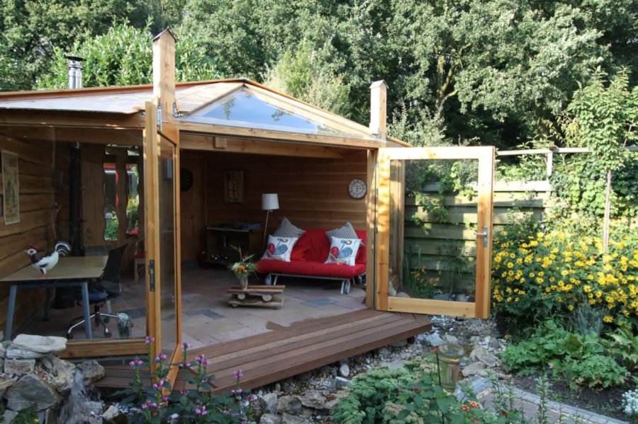 Backyard Garden Cabin in the Netherlands via Bea-Frans-Airbnb 0011