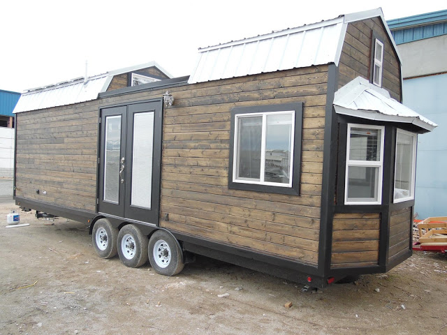 Barn THOW with Rooftop Deck. 2