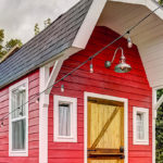 barn-tiny-house-getaway-portland