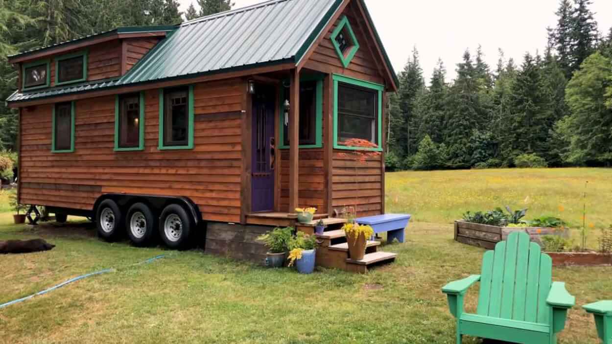 Beautiful Craftsman Tiny House 08