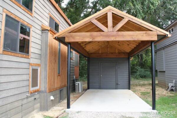 Beautiful Park Model Tiny House w/ Carport And Lot Lease