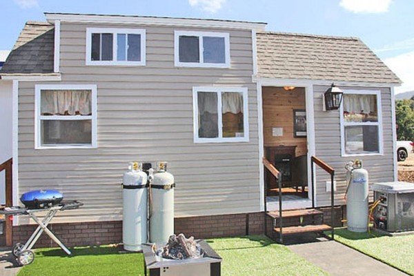 blossman-gas-tiny-house-001