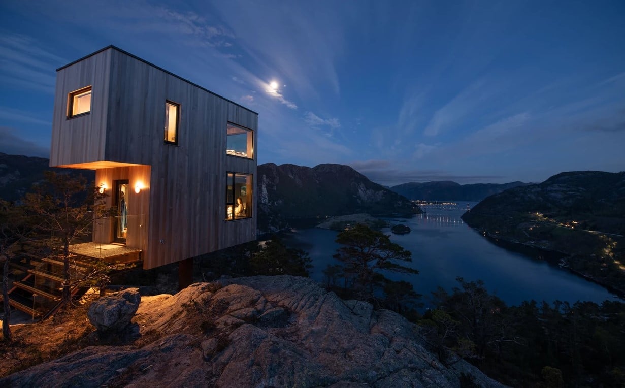 Bolder Skylodge 200sf Tiny House 0013
