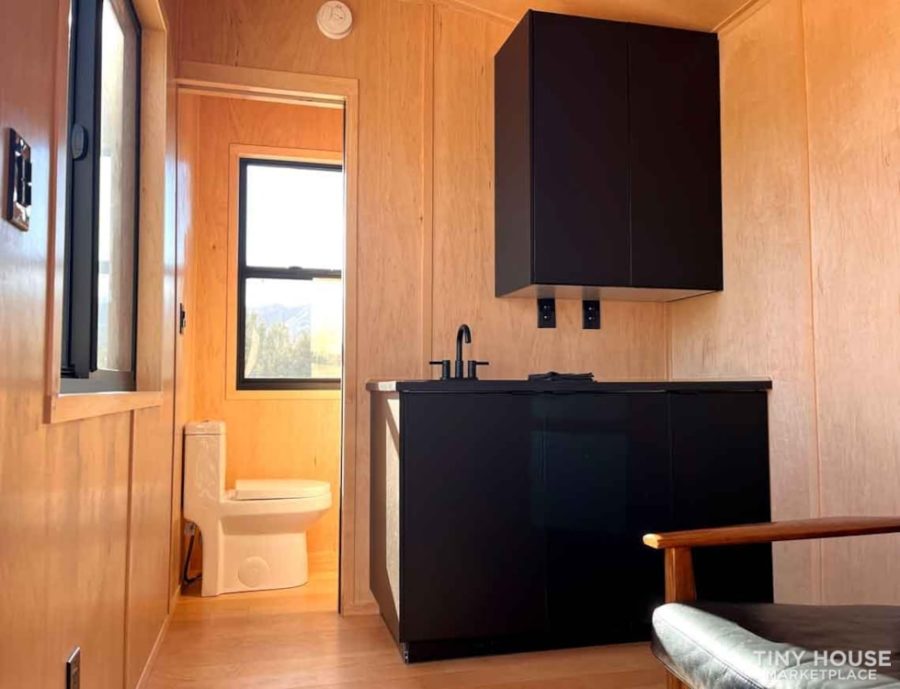 Cahill Works 105 sq. ft. Tiny Guest Suite 2