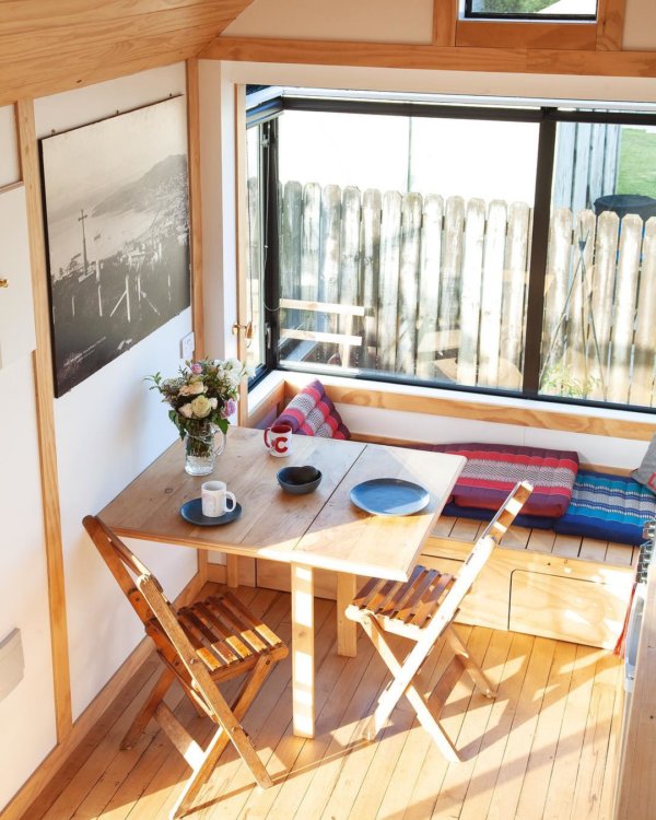 Camandas Love-Shack Tiny House in New Zealand via camandas_tinyhouse-Instagram 0024