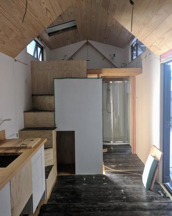 Camandas Love-Shack Tiny House in New Zealand via camandas_tinyhouse-Instagram 007