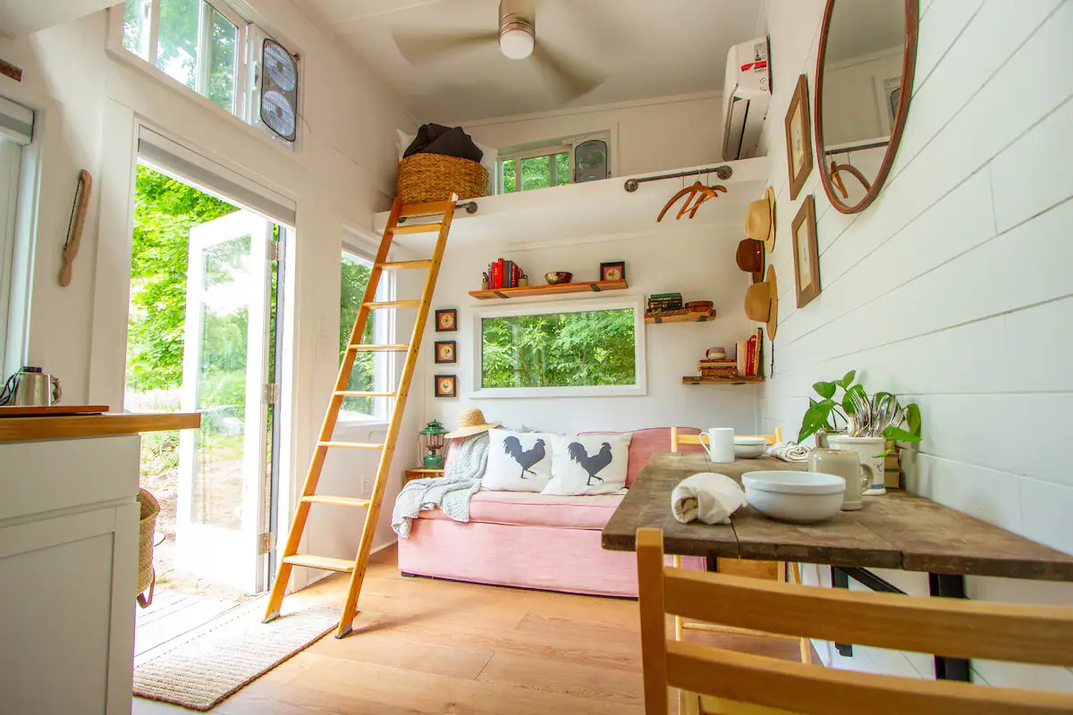 Camped Inn at Sundial Farm 7