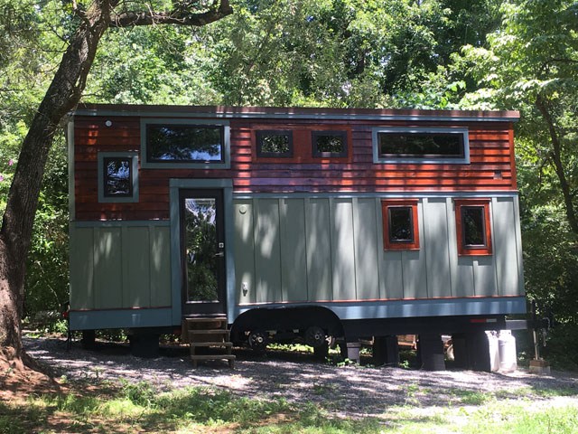 Carolina Tiny House on Wheels 001